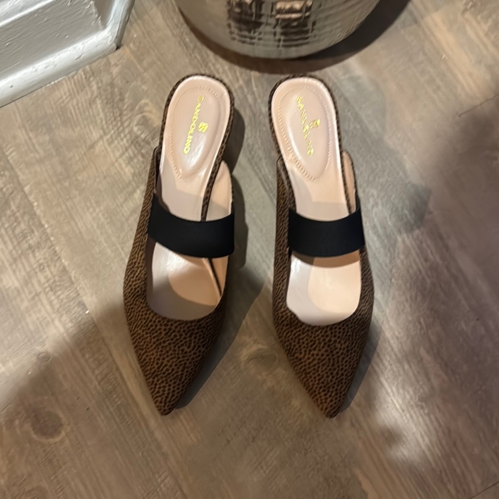 Bandolino Brown and Black Mules with Elegant High Heel
